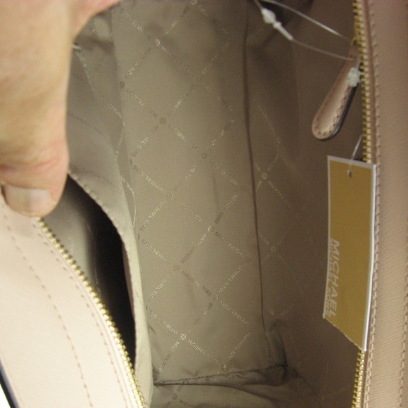 Michael Kors Selma Medium TZ Satchel NWT 7424 - Picture 5 of 8